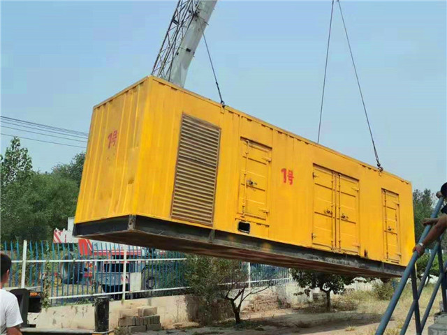 杨浦300KW柴油发电机组油耗是多少？